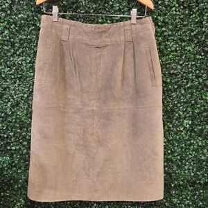 Chic Tan Suede Pencil Skirt With Pockets